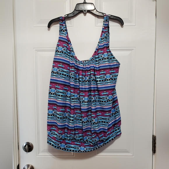 Multi-Colored Print Swim Halter Top size 3XL - Picture 13 of 13